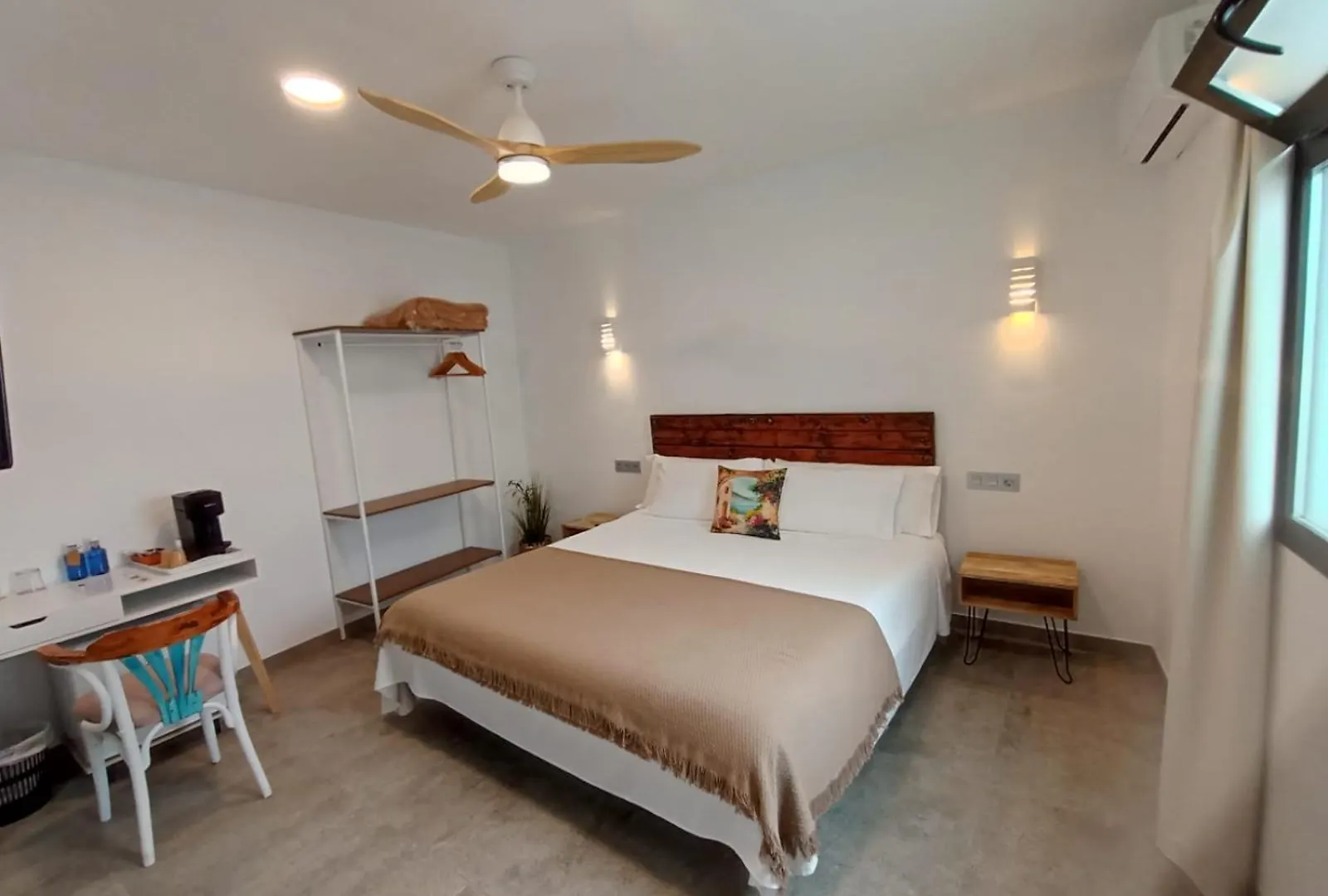 Hostal Aires Del Mar Carboneras 0*,  Spain