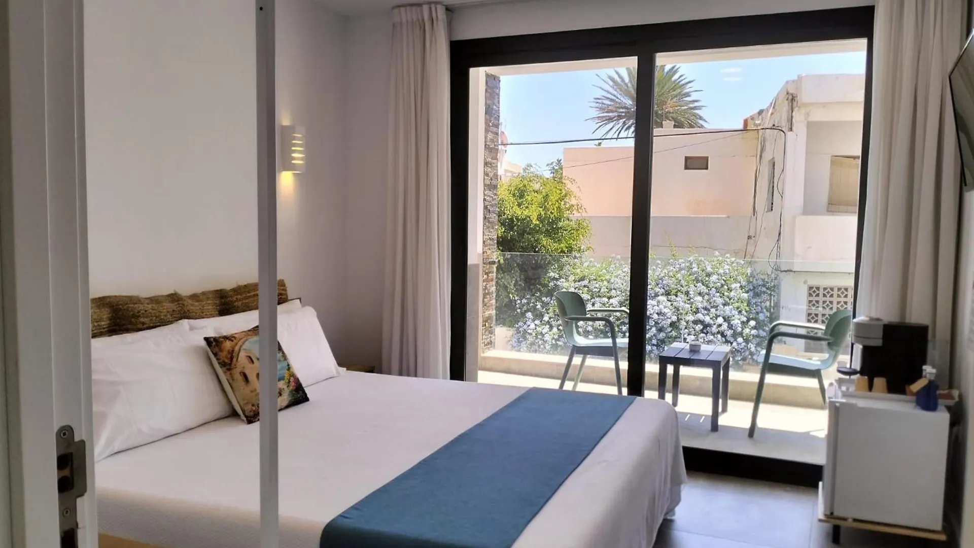 Guest house Hostal Aires Del Mar Carboneras Spain